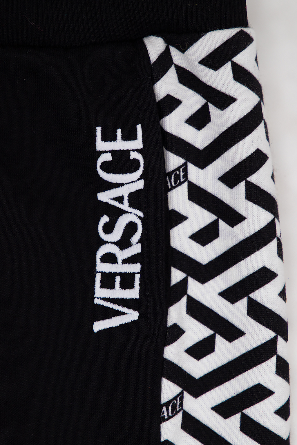 Versace Kids Новые шорты calvin klein ck bone fleece shorts с америки 34l