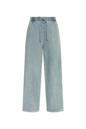 Jeans with pockets