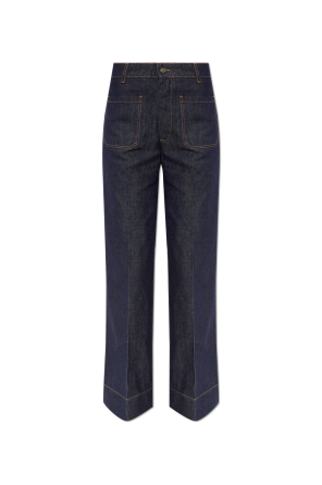 Jeans mit ausgestelltem Bein