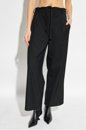 add Pantalones con logo