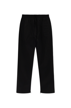 Pantalones con cremallera incorporada en las perneras