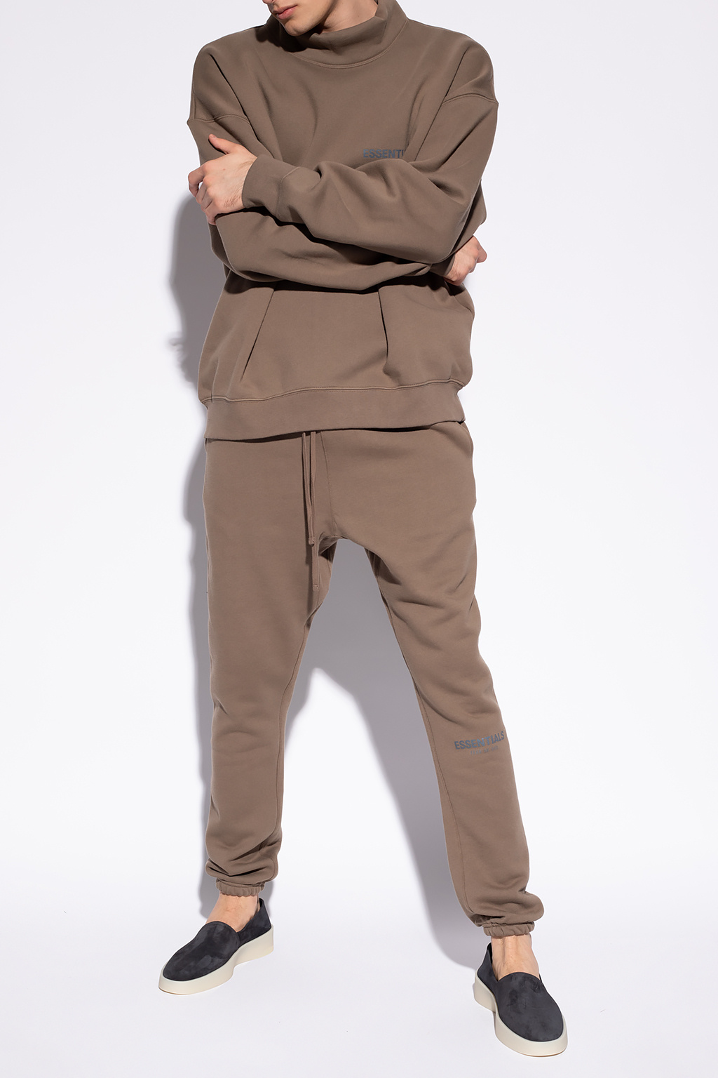 IetpShops Nepal - Brown Sweatpants with logo Fear Of God Essentials -  Shorts sportivi con ricamo Nero