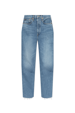 Jeans mit leicht zulaufenden Beinen