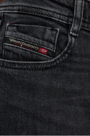 Diesel ‘1969 D-EBBEY’ jeans