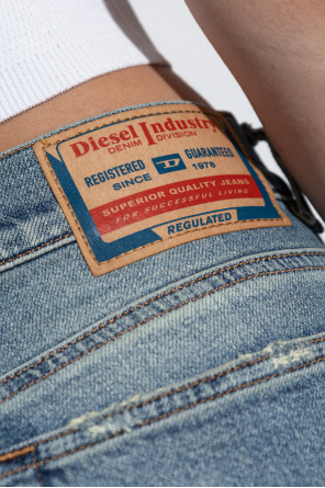 Diesel Distressed Jeans 'D-AKEMI L.32'
