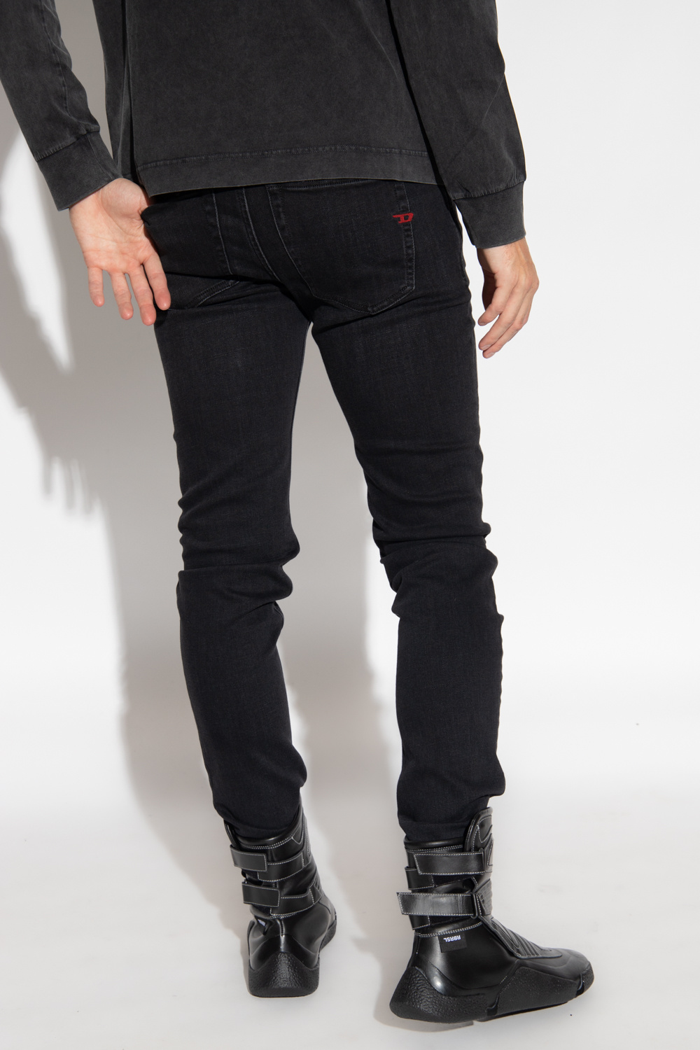 Diesel ‘1979 SLEENKE’ L.32 jeans