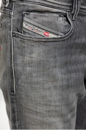 Diesel ‘1979 SLEENKER L.32’ jeans