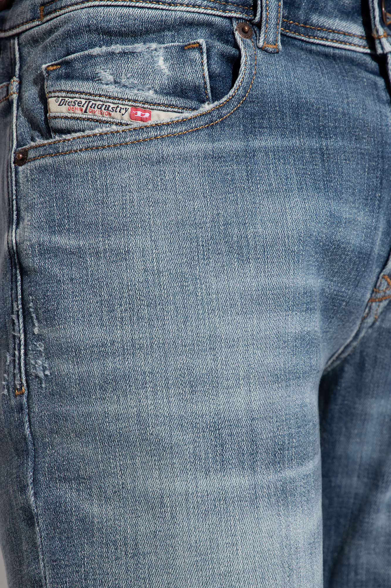 Diesel ‘1979 SLEENKER L.32’ jeans