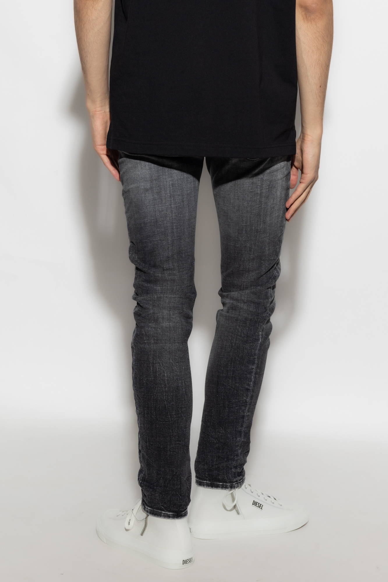 Diesel ‘1979 SLEENKER L.32’ jeans