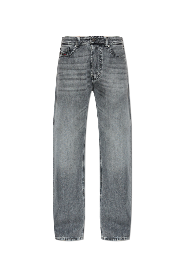 ‘1980 D-EEPER’ jeans od Diesel
