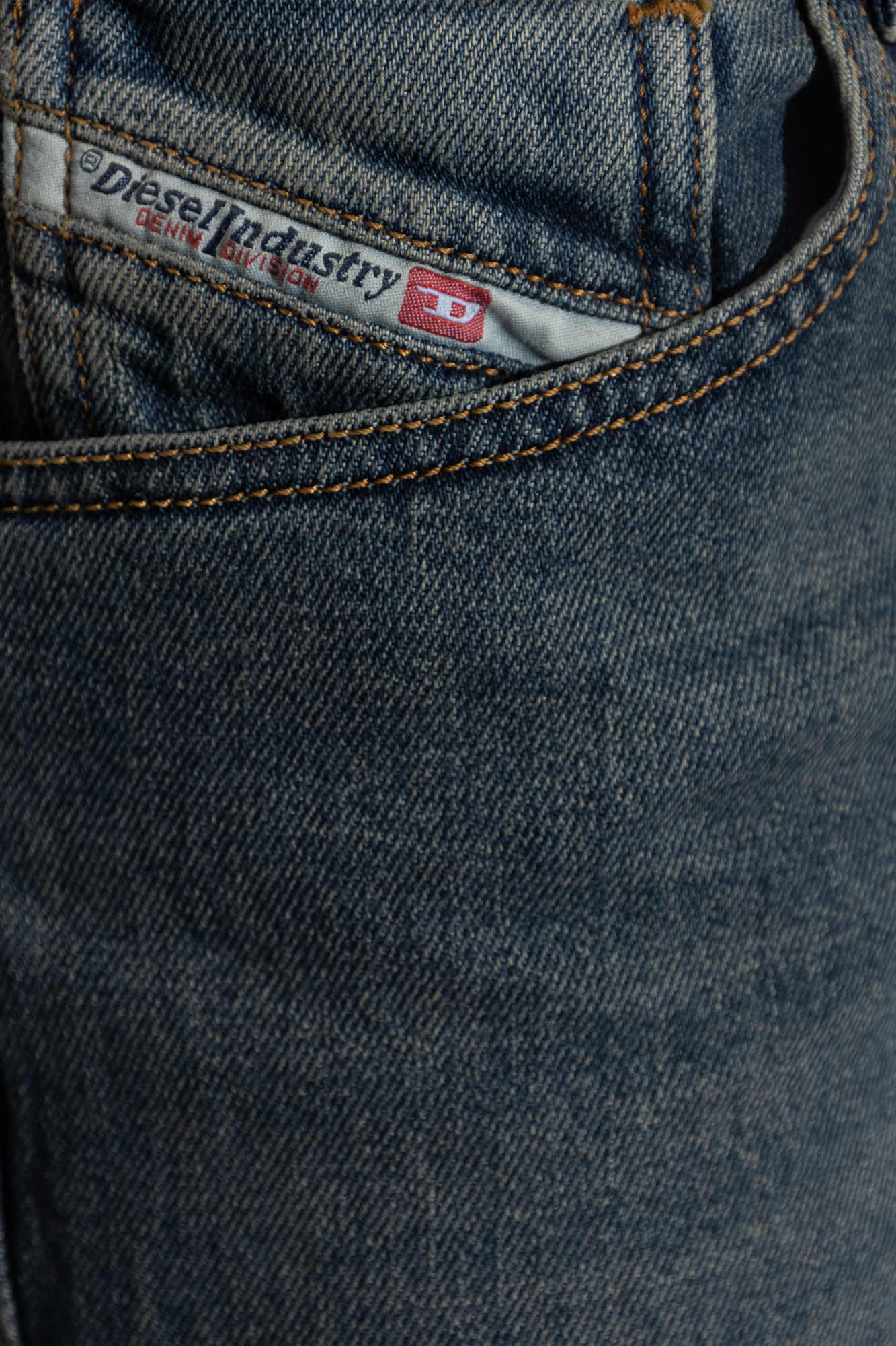 Diesel ‘1995 D-SARK L.32’ jeans