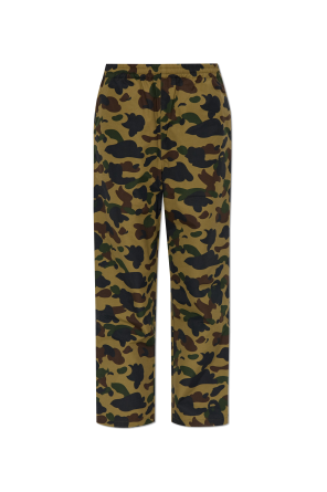 Hose mit Camouflage-Muster