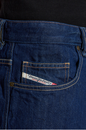 Diesel Vaqueros ‘2001 D-MACRO’