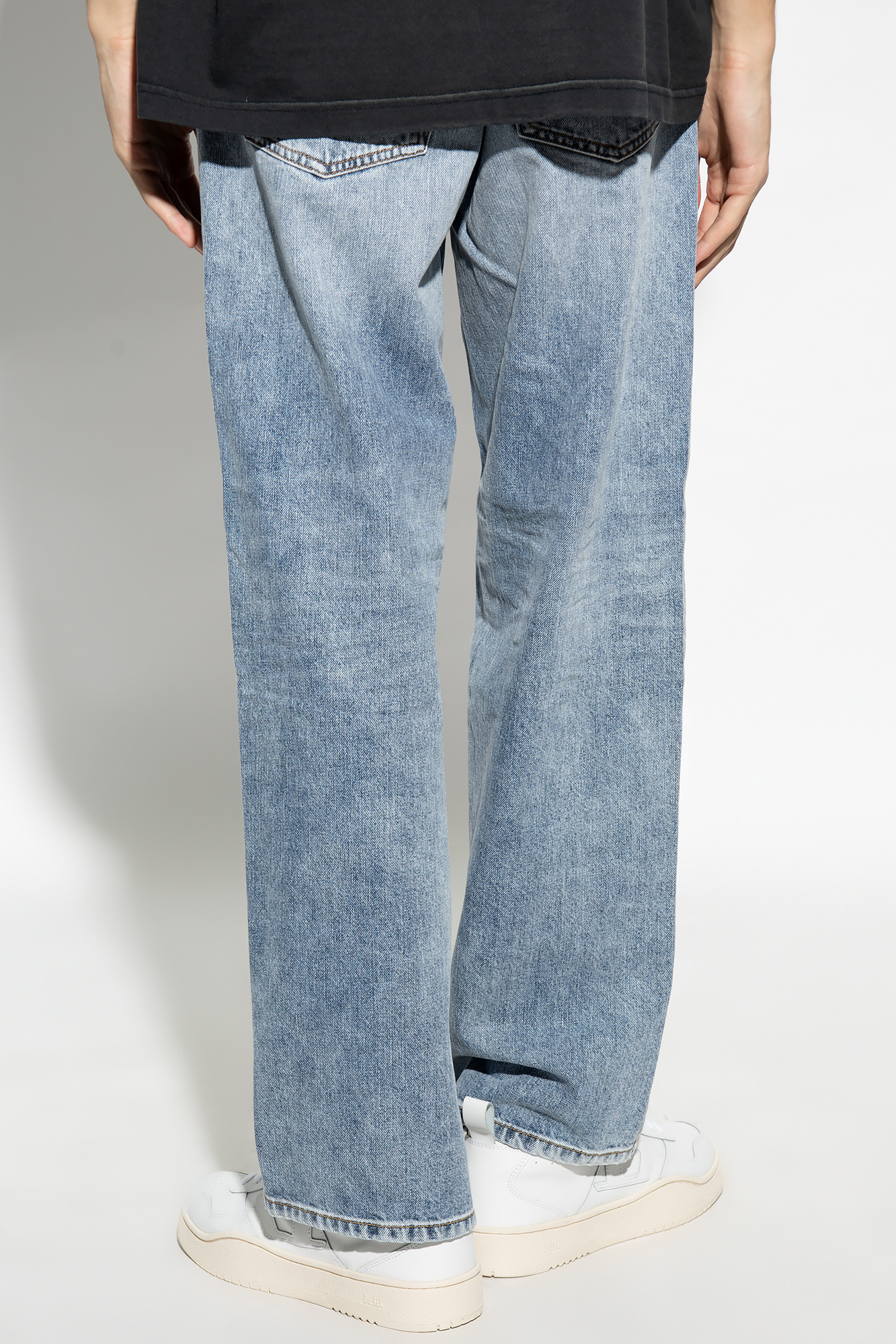 Diesel ‘2001 D-MACRO L.32’ loose-fit jeans