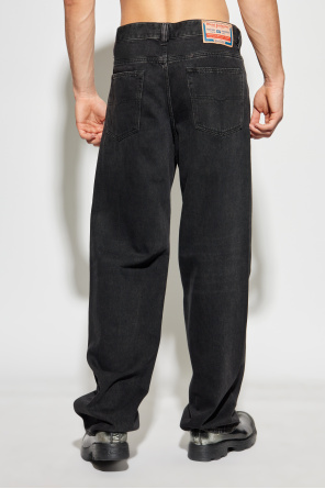 Diesel Jeans "2001 D-MACRO"