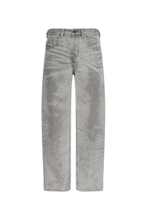 ‘2001 D-MACRO-S9’ jeans od Diesel