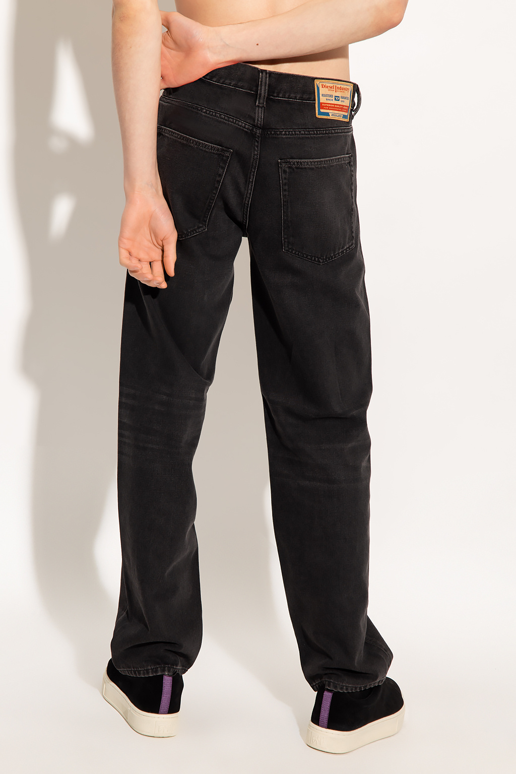 globaal Overwinnen Zegevieren Men's Clothing - Diesel '2010' loose | fit jeans - could be one of the  cutest colourways to dress this timeless silhouette yet | IetpShops
