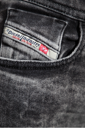 Diesel ‘2017 SLANDY L.32’ jeans