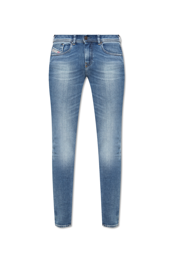 ‘2017 SLANDY L.30’ super skinny jeans od Diesel