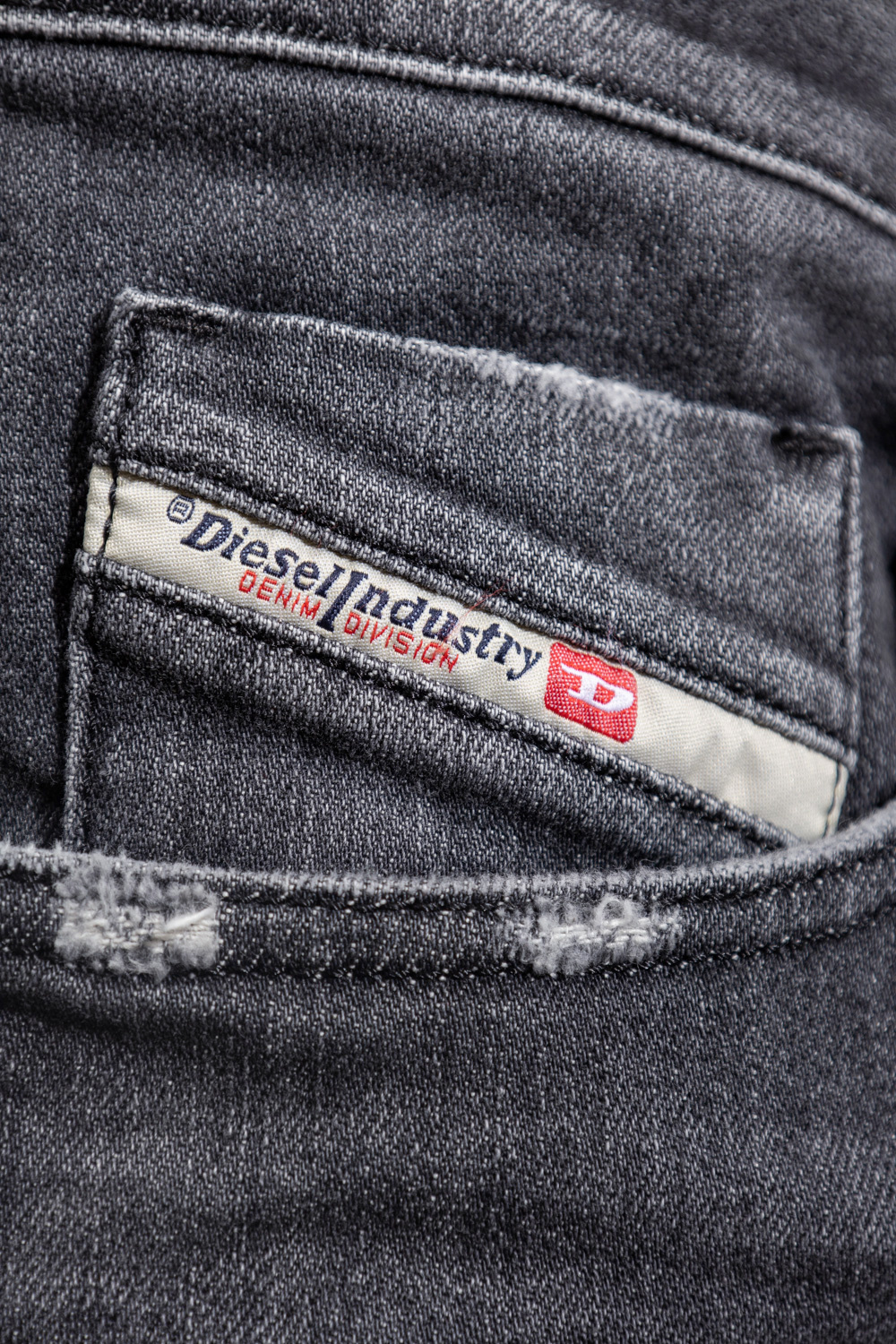 Diesel ‘2019 D-STRUKT L.32’ jeans