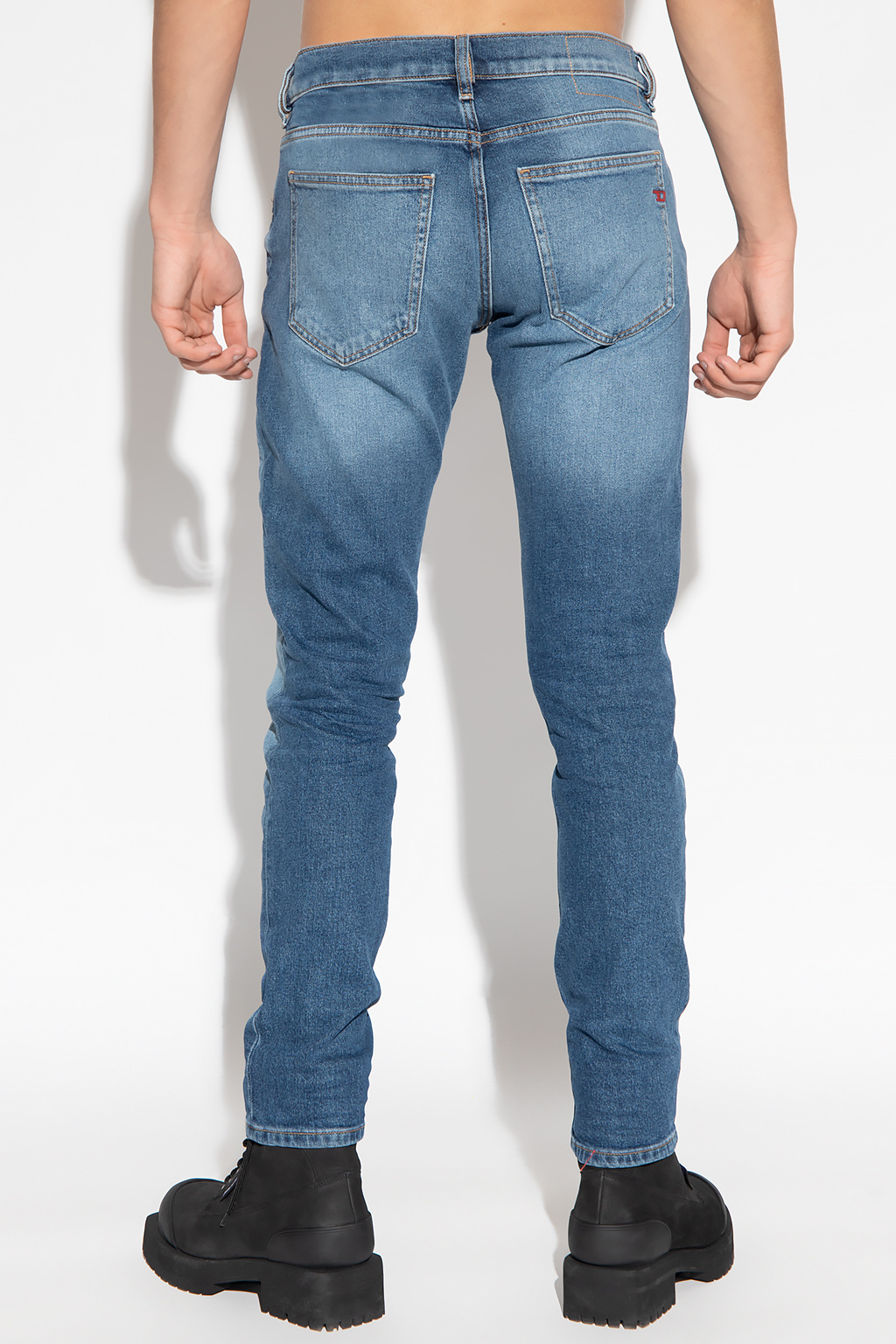 Diesel ‘2019 D-STRUKT L.32’ jeans