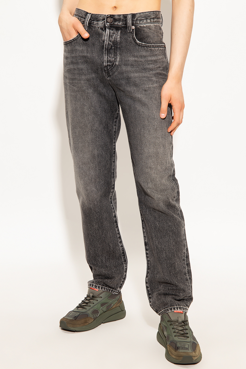 Diesel ‘2020 D-Viker’ straight leg jeans