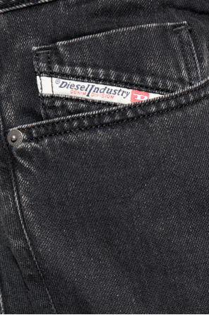 Diesel ‘2023 D-FINITIVE L.32’ jeans