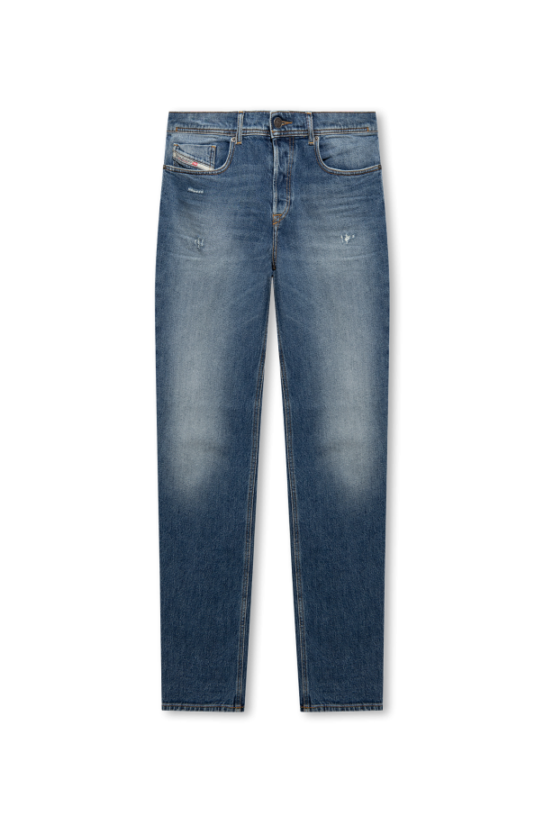 ‘2023 D-FINITIVE L.30’ tapered jeans od Diesel