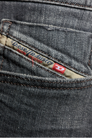 Diesel Jeansy `2023 D-FINITIVE`