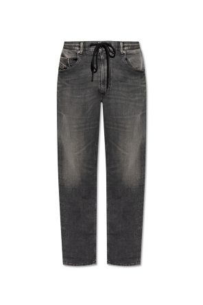 Jeansy `2032 D-KROOLEY-B`