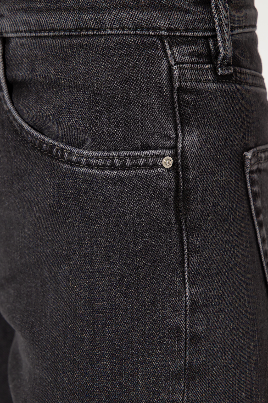 Toteme Jeans with twisted seam