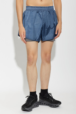 Moschino Pantalones cortos de la línea "Active"