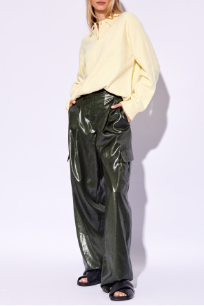 Spodnie z kolekcji ‘sustainability’ od Emporio Armani