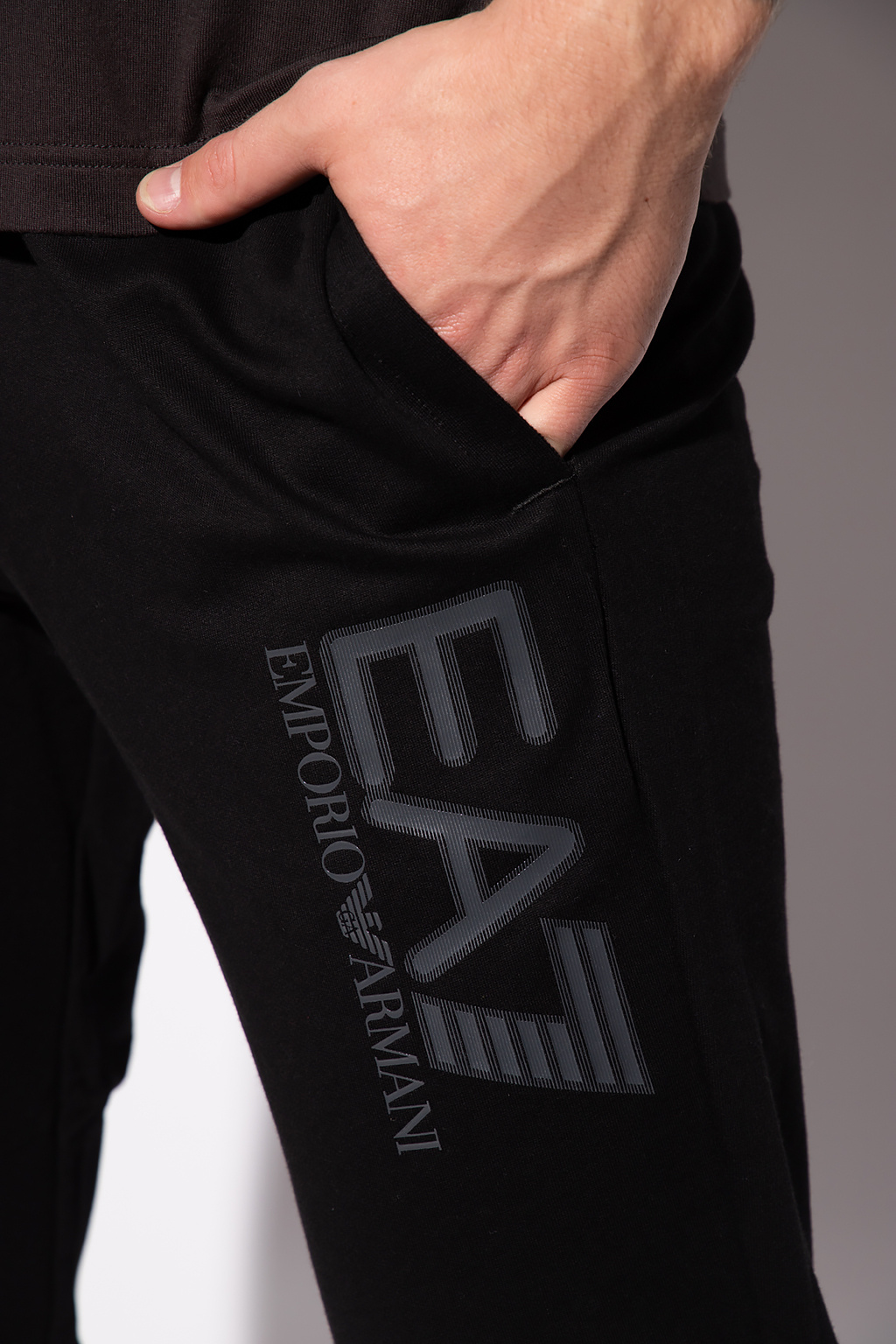 Sneakers EA7 EMPORIO ARMANI X8X055 XK135 M536 Black Grey Pink Fluo Sweatpants with logo