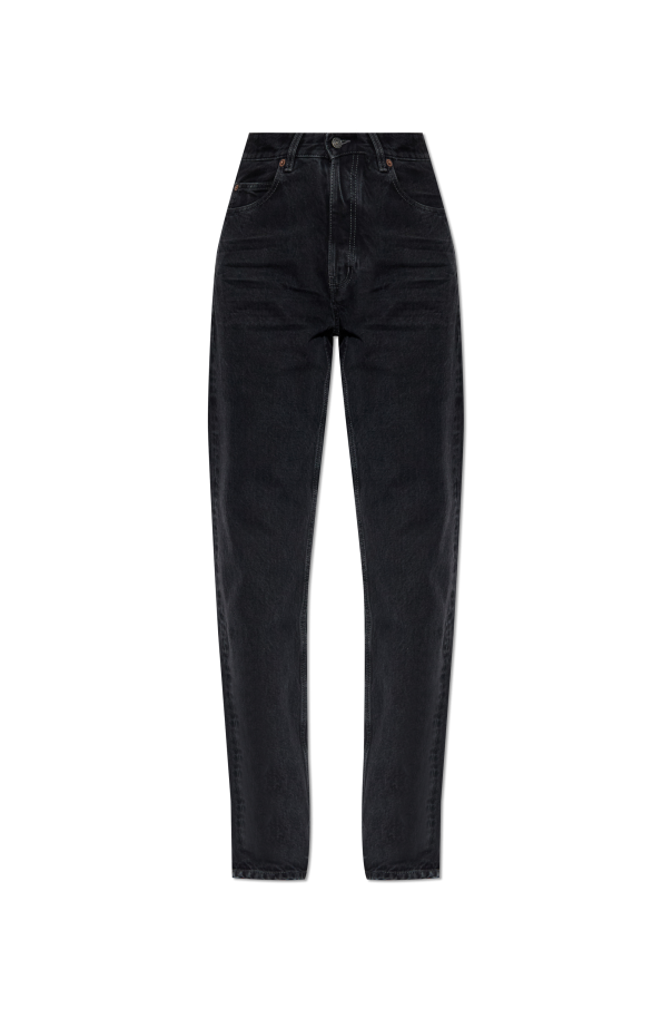 High-waisted jeans od Saint Laurent