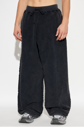 Balenciaga Pantalones deportivos de pierna ancha