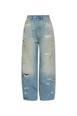 Jeans with shimmering appliqués