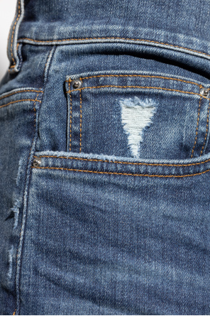 Amiri Vaqueros con rotos