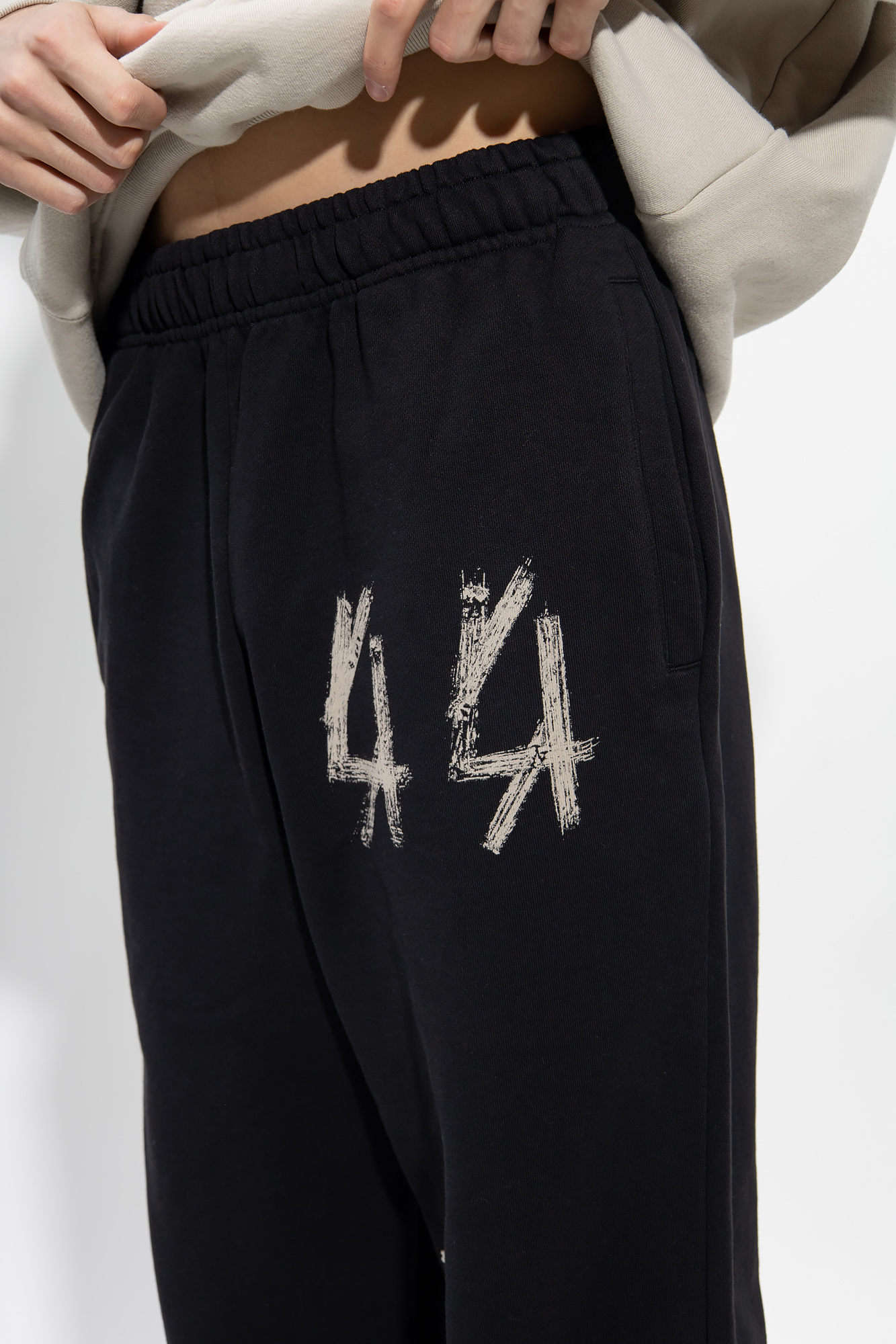 44 Label Group metallic-pinstripes shorts Grigio