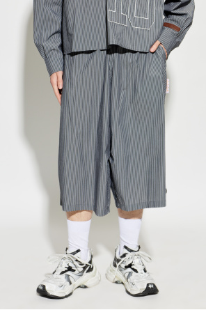 PDF Pantalones cortos con estampado de rayas