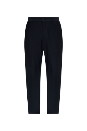 Pantalones perforados