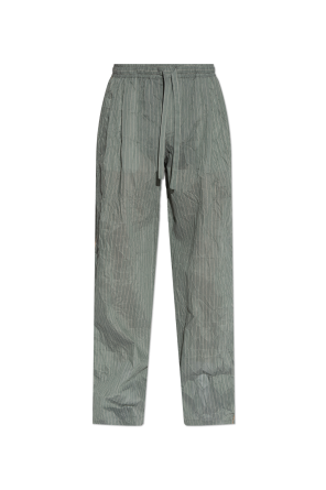 Pantalones con efecto arrugado