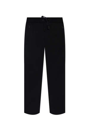 Trousers with pockets