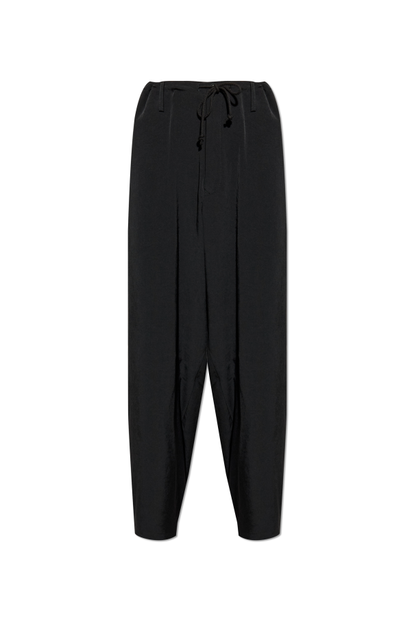 Drop-crotch pants od Yohji Yamamoto