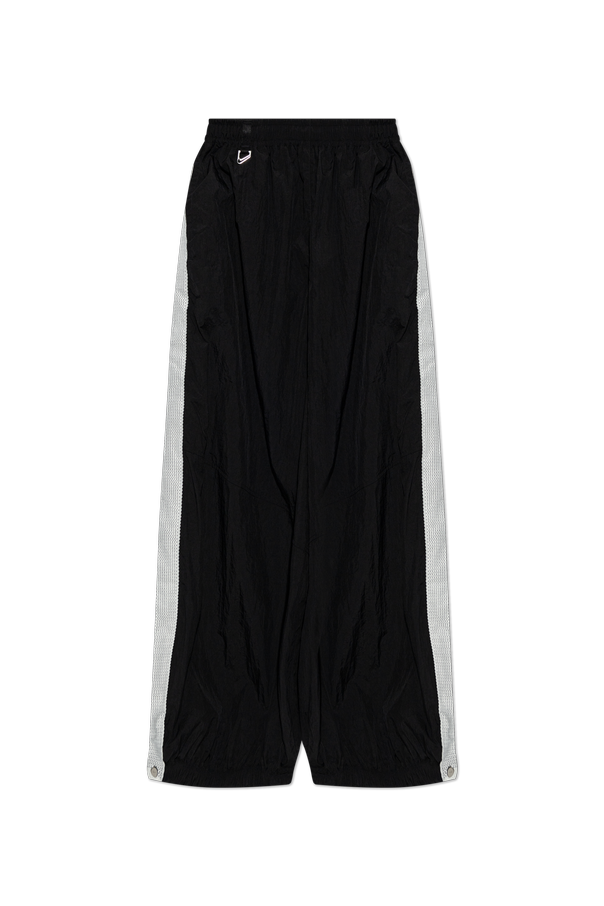 Wide-leg trousers od Nike