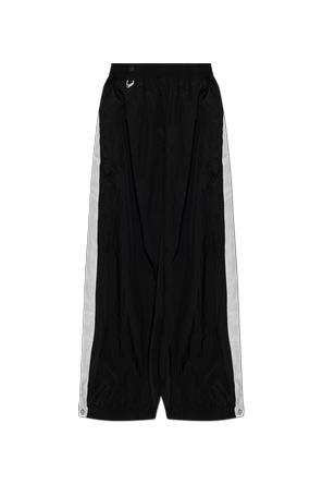 Wide-leg trousers