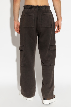 Represent ‘Cargo’ trousers