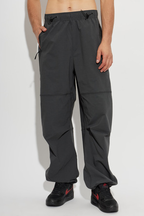 Nike Hosen mit weiten Beinen