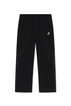 Sweatpants with straight legs