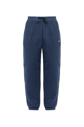 Sweatpants with logo patch